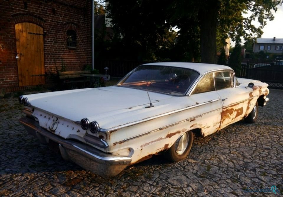 1960' Pontiac Bonneville photo #4