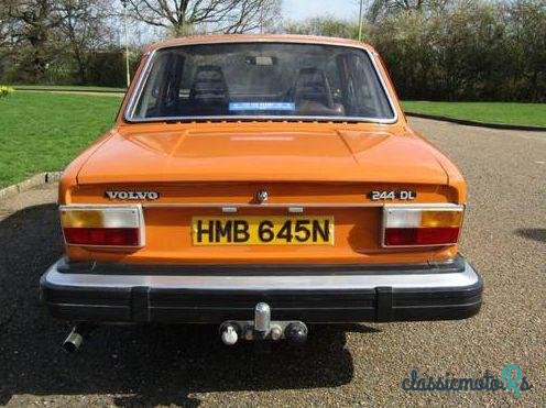 1975' Volvo 244 Dl photo #1