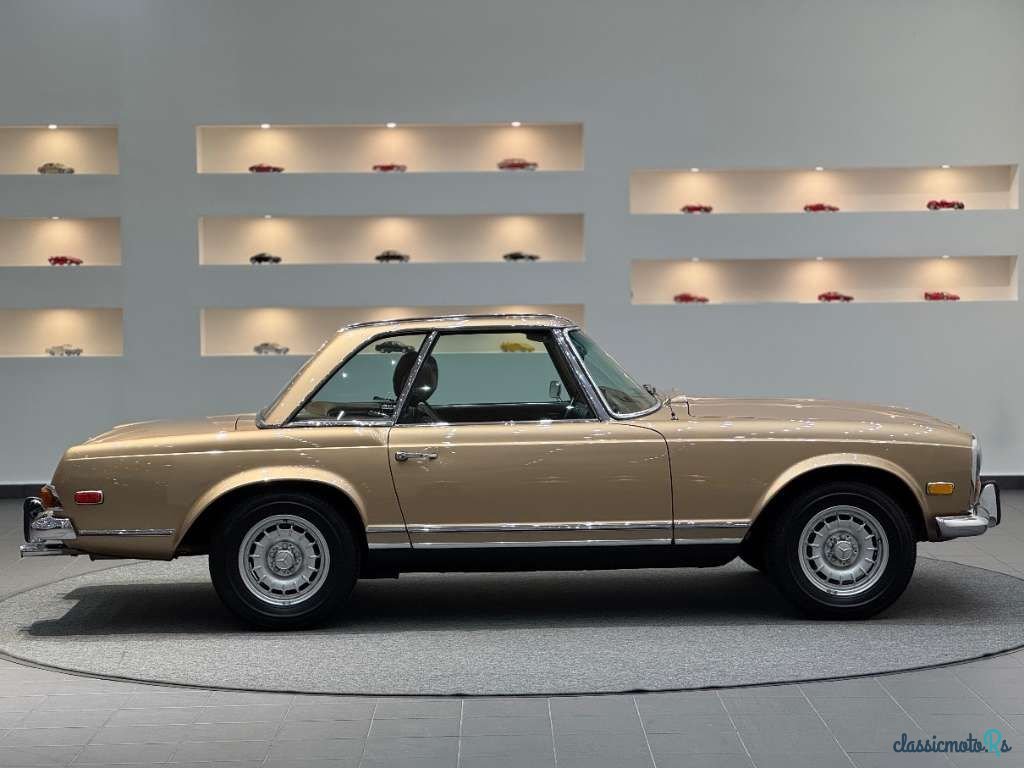 1971' Mercedes-Benz 280 photo #5