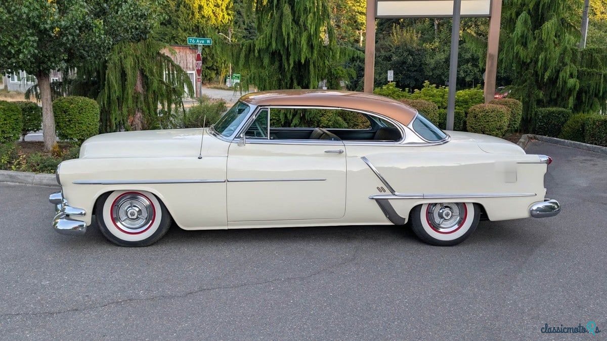 1953' Oldsmobile 88 photo #2
