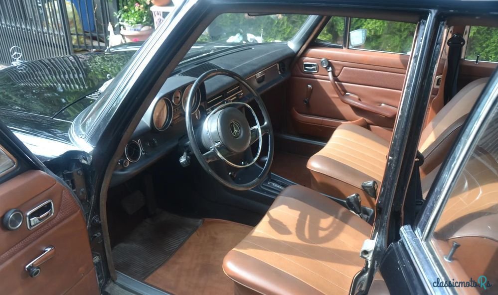 1972' Mercedes-Benz W115 photo #6