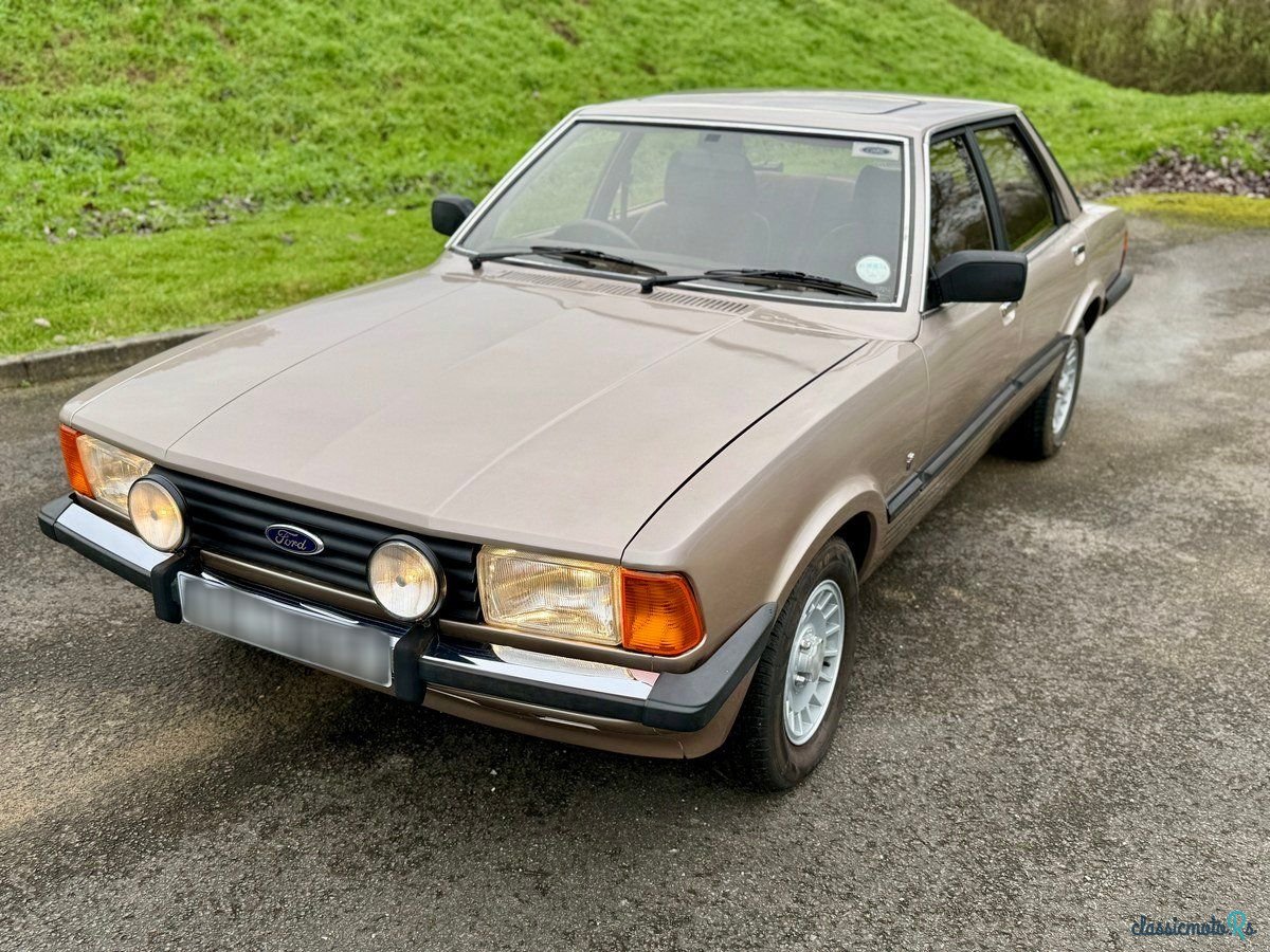 1982' Ford Cortina photo #3