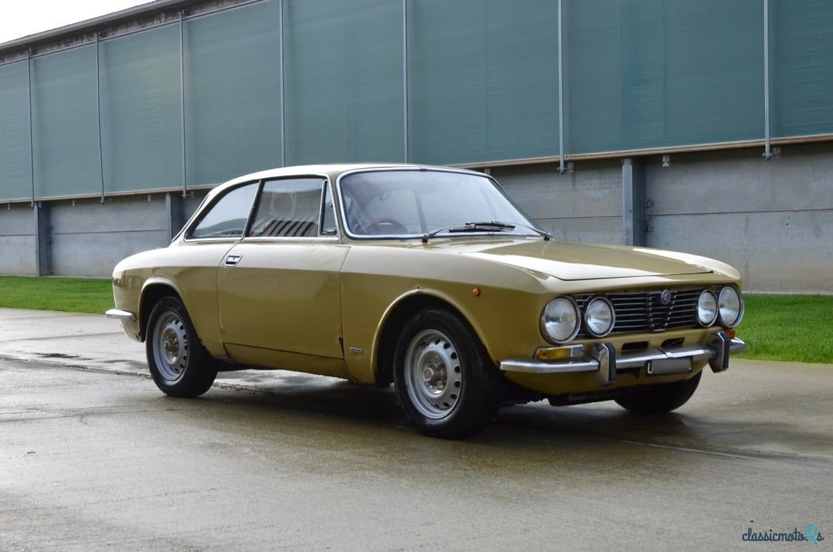 1972' Alfa Romeo 2000 photo #4
