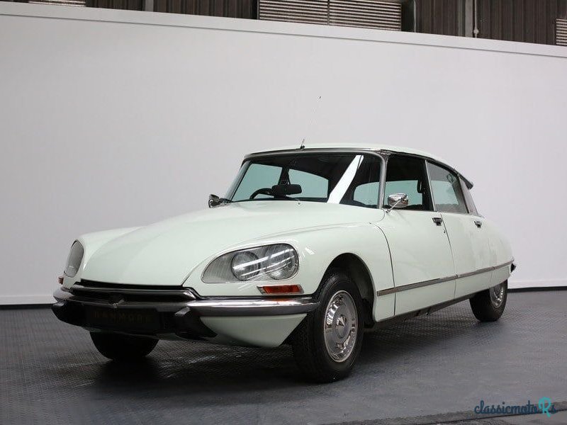 1973' Citroen DS photo #2