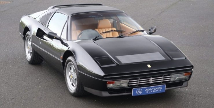 На продажу выставили раритетный суперкар Ferrari почти без пробега