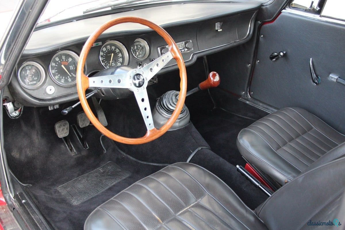 1966' Alfa Romeo GT photo #3