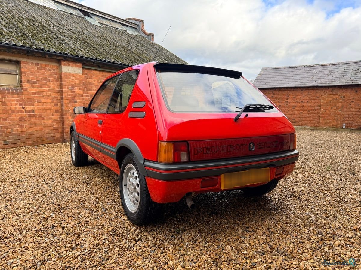 1988' Peugeot 205 photo #5