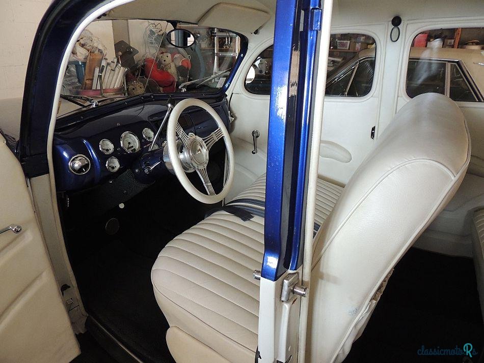 1940' Ford Deluxe photo #1