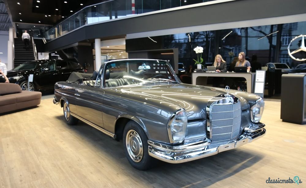 1962' Mercedes-Benz 220SE W111 photo #3