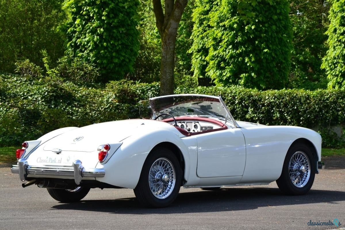 1960' MG MGA photo #5