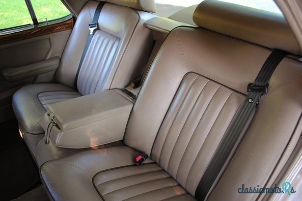 1989' Rolls-Royce Silver Spur photo #6