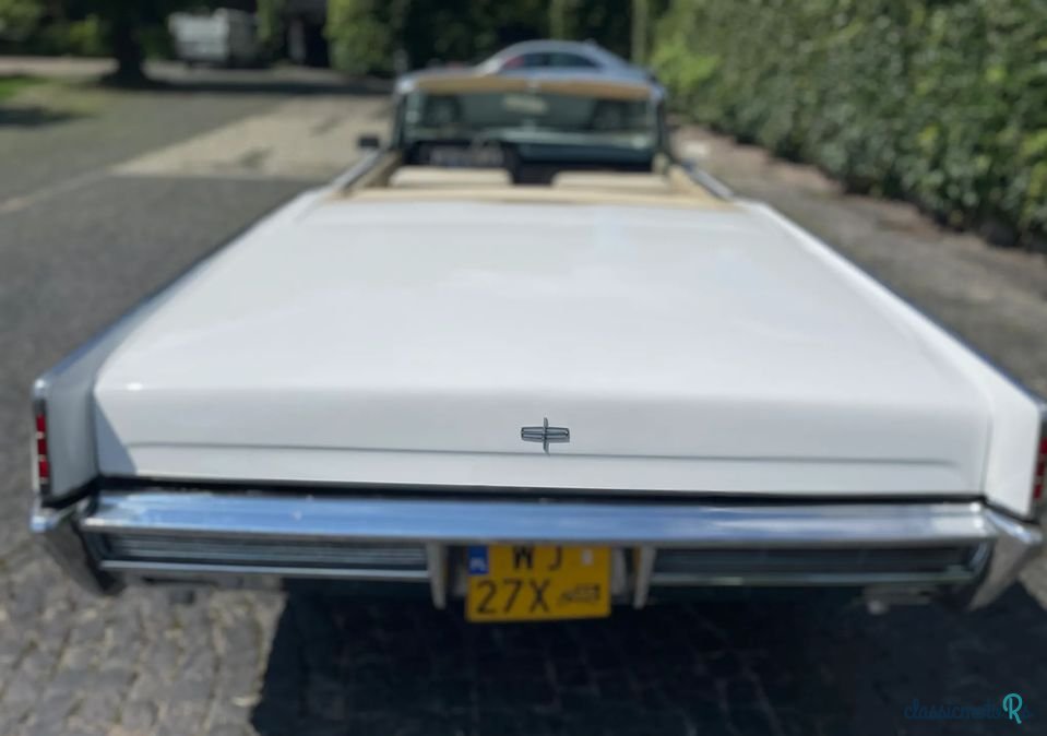 1966' Lincoln Continental photo #4