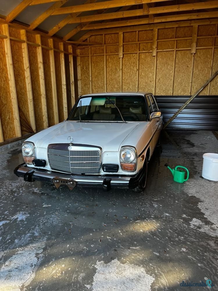 1974' Mercedes-Benz Klasa E photo #2