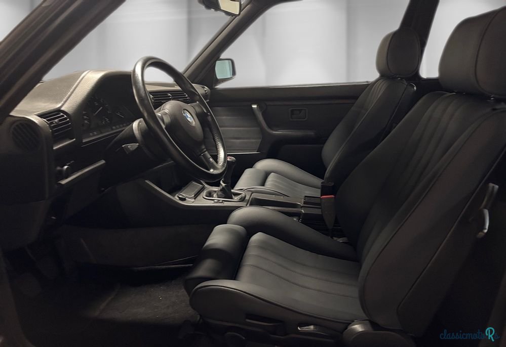 1988' BMW Série 3 Is photo #5