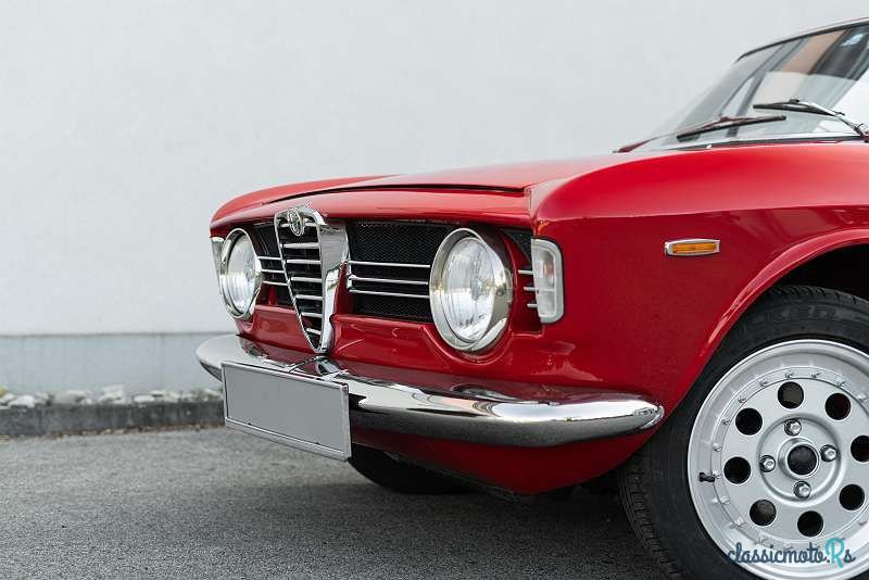 1967' Alfa Romeo Giulia photo #5