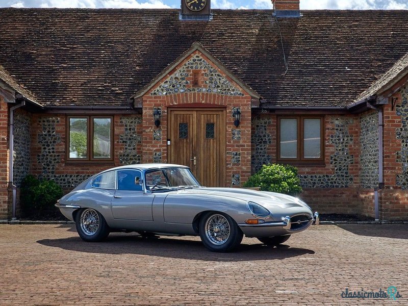 1964' Jaguar E-Type photo #1