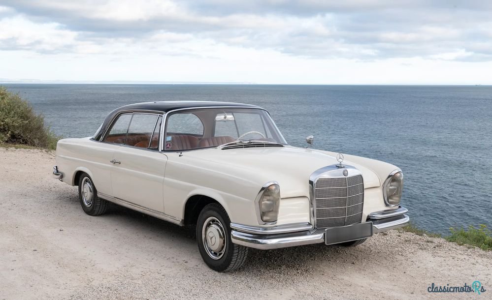 1962' Mercedes-Benz 220 photo #3