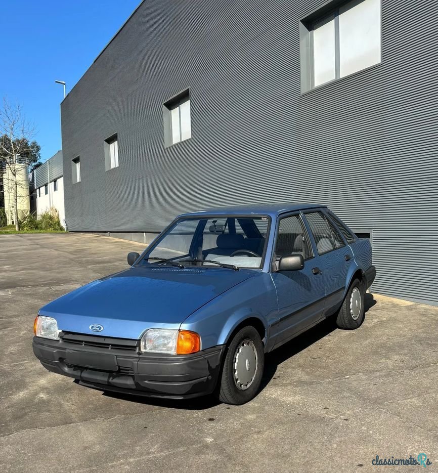 1988' Ford Escort 1.3 Cl photo #1