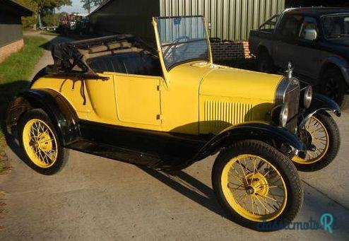 1927' Ford Model T Roadster photo #2