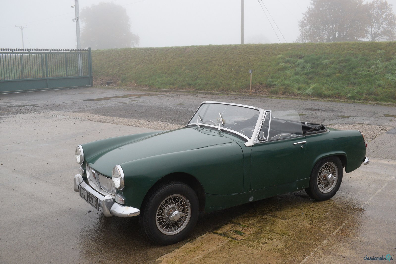 1967' MG Midget photo #1