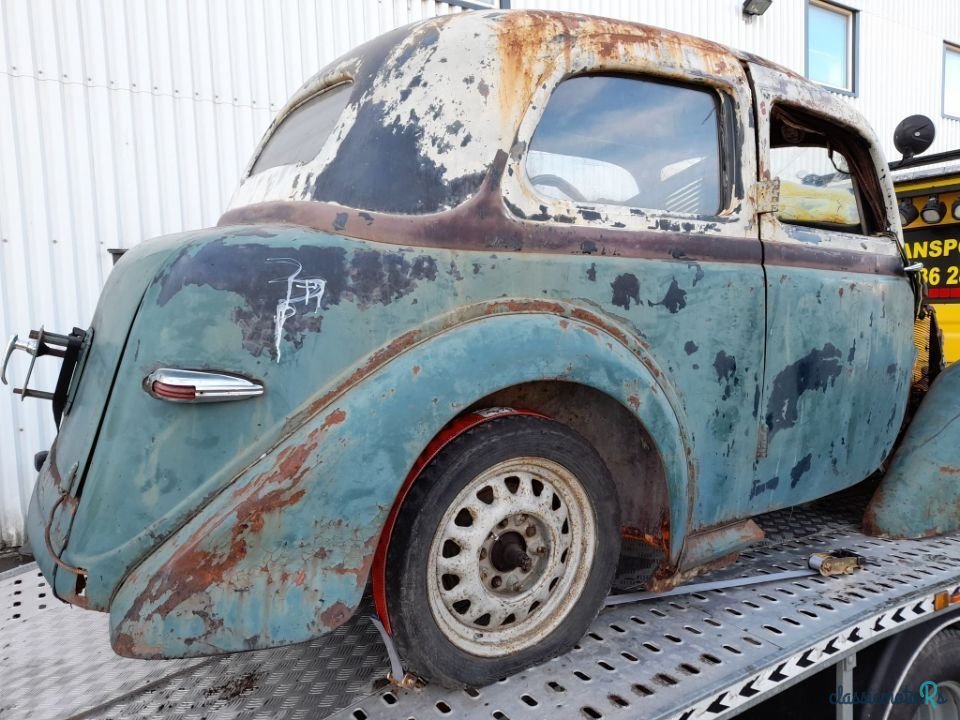 1937' Ford Eifel Tudor photo #5