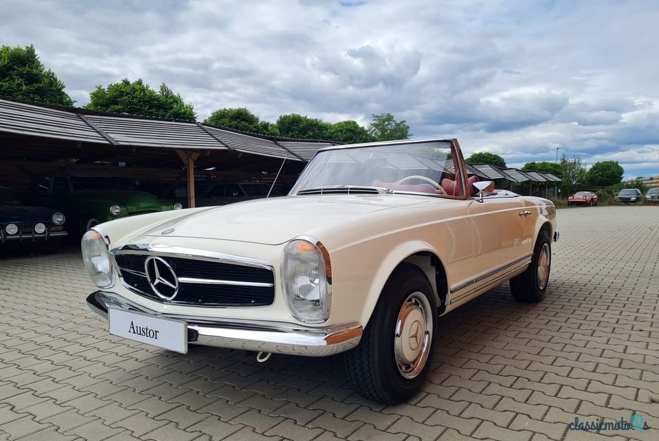1969' Mercedes-Benz SL280 W113 PAGODA photo #4