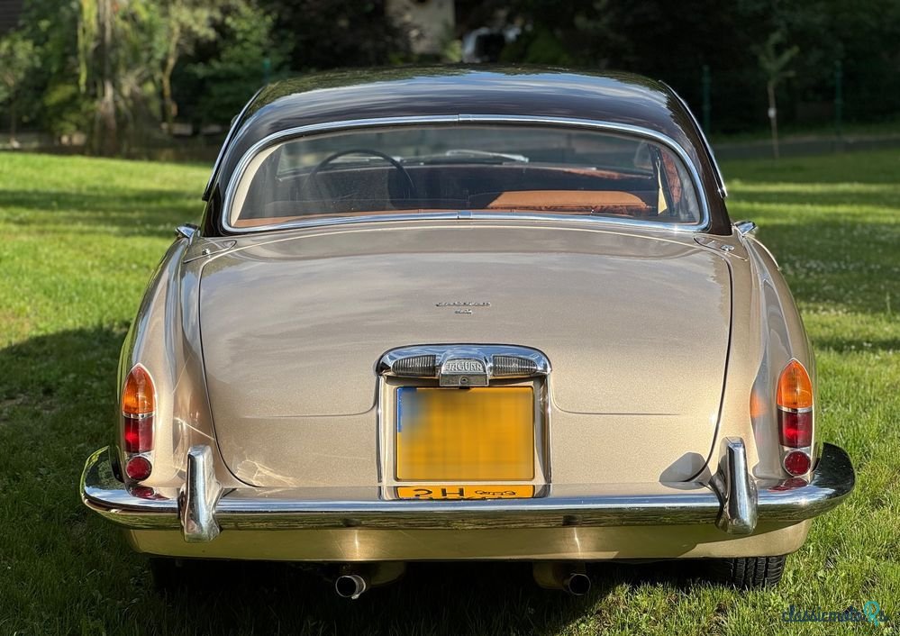 1966' Jaguar MK X photo #4