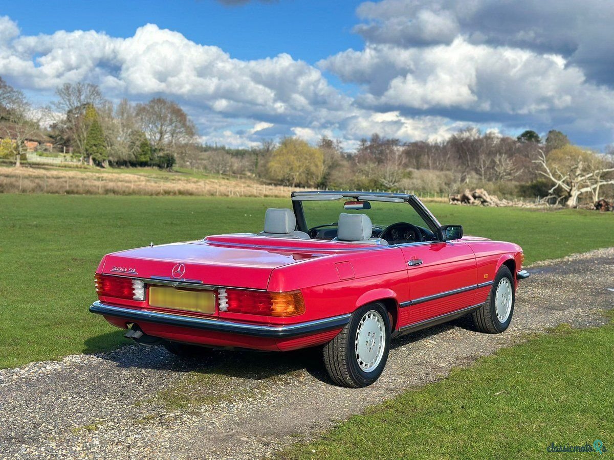 1988' Mercedes-Benz Sl Class photo #4