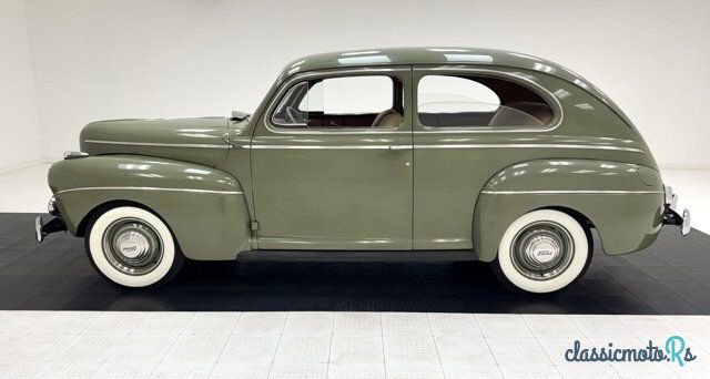 1941' Ford Super Deluxe photo #2