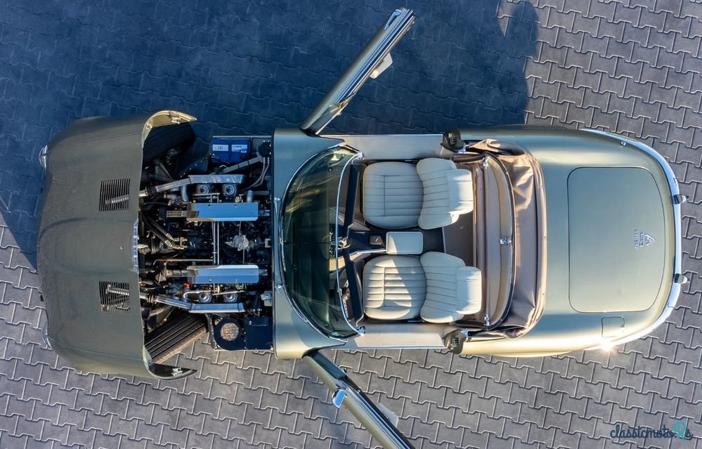 1973' Jaguar E-Type photo #1