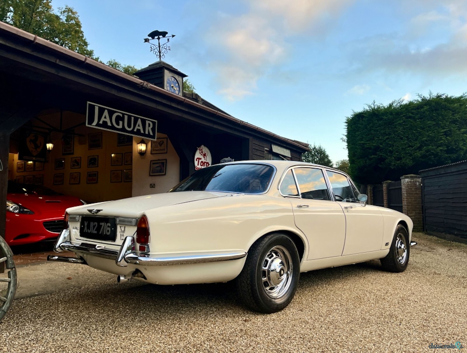 1973' Jaguar XJ12 photo #6