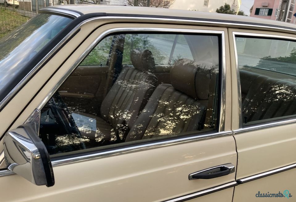 1973' Mercedes-Benz 240 photo #5