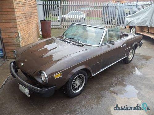 1977' Fiat 124 Fiat 124 1800 Spider Conv 1977 photo #3