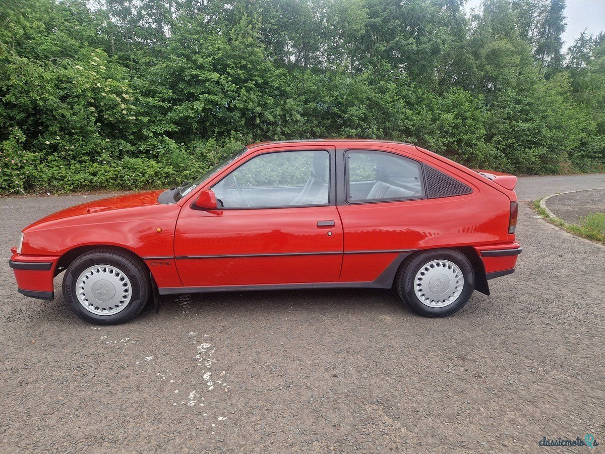 1987' Vauxhall Astra photo #3