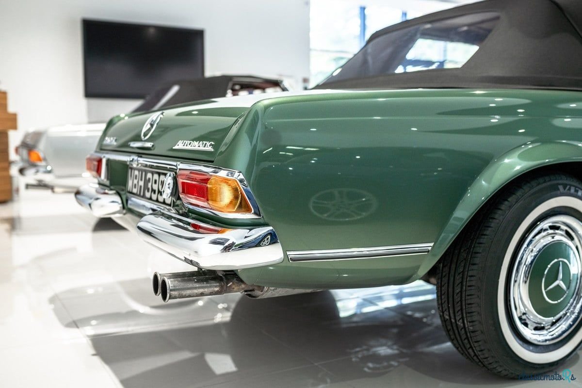 1971' Mercedes-Benz 280 photo #6