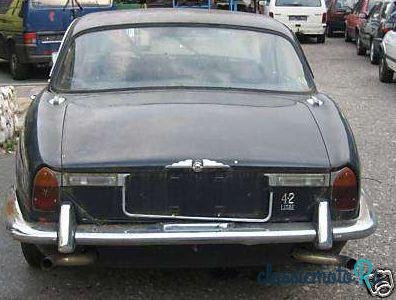 1970' Jaguar XJ photo #2