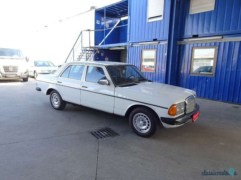 1977' Mercedes-Benz E-Klasse photo #3