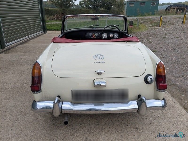 1964' MG Midget photo #4