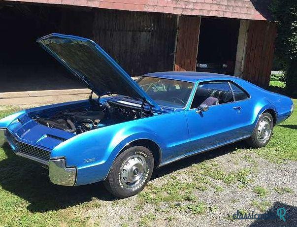 1966' Oldsmobile Toronado photo #1