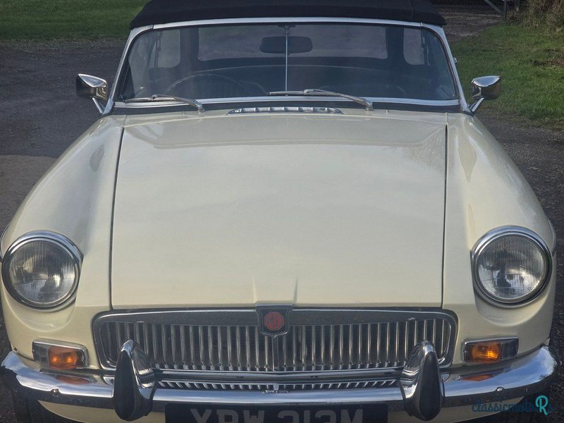 1973' MG MGB photo #6