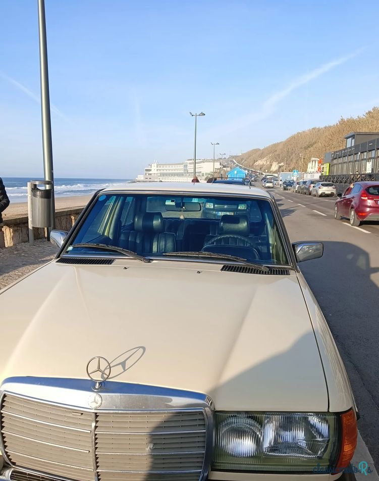 1977' Mercedes-Benz 300 photo #5