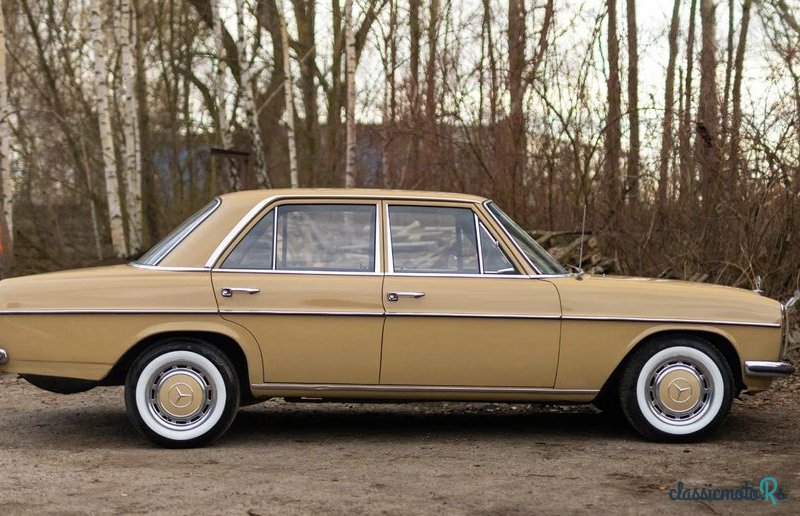 1973' Mercedes-Benz W115 200D photo #6
