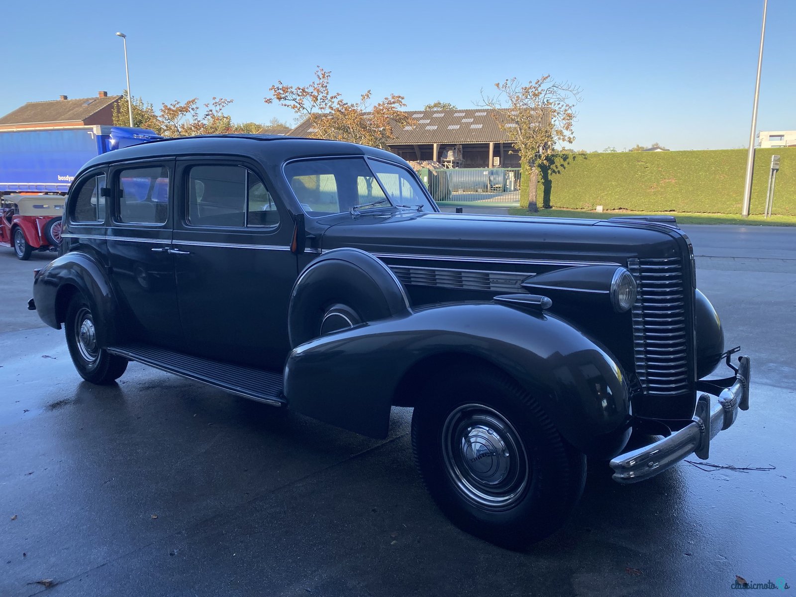 1938' Buick Limited Touring Sedan photo #2