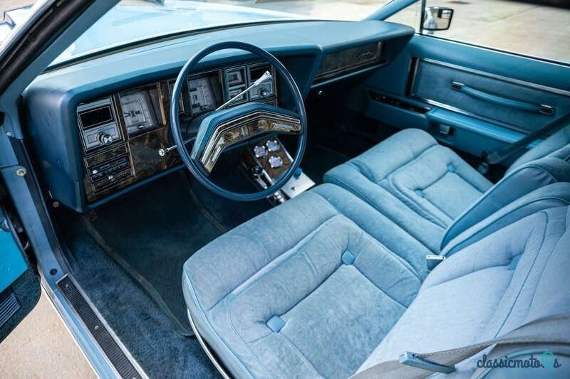 1978' Lincoln Town Car photo #2