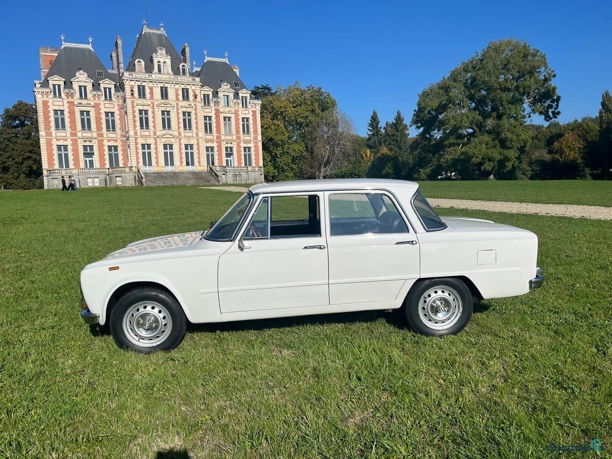 1972' Alfa Romeo Giulia photo #2