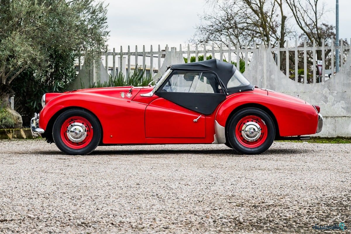 1960' Triumph TR3 photo #6