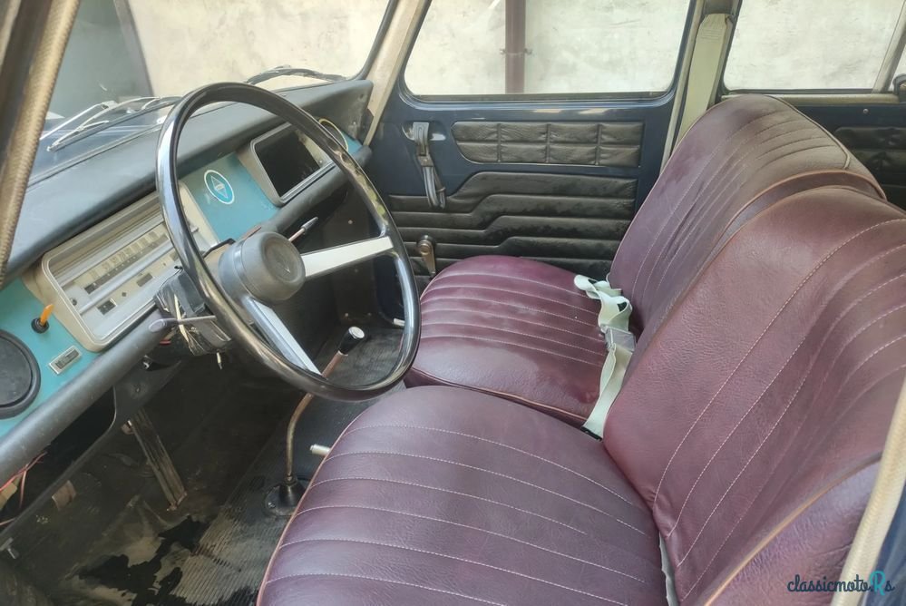 1967' Renault 8 photo #3