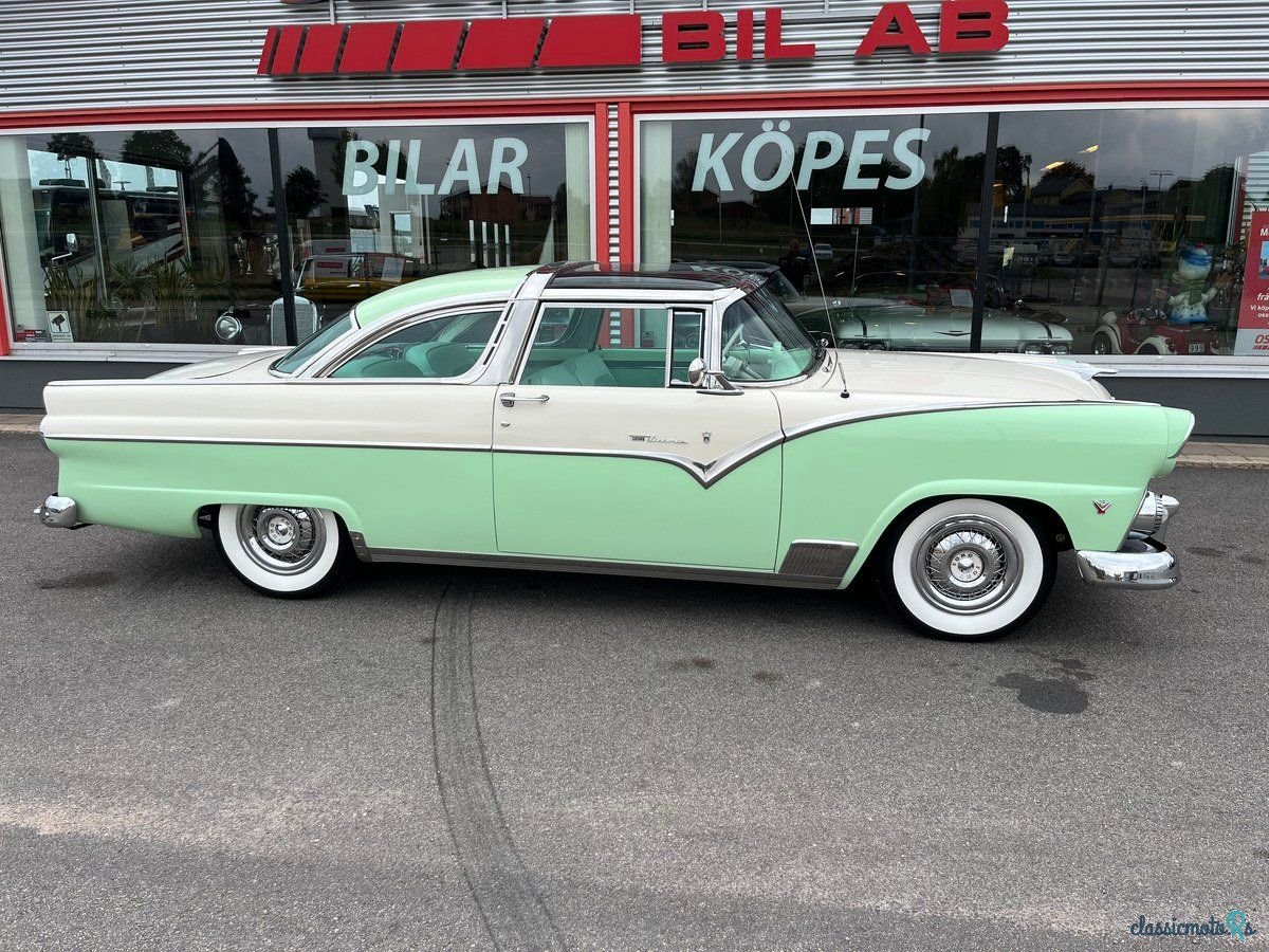 1955' Ford Crown Victoria photo #1