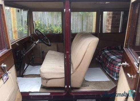 1924' Morris Oxford Saloon photo #1