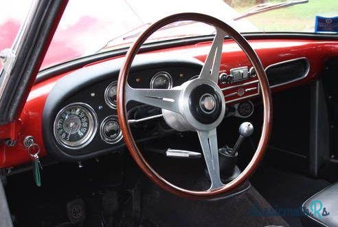 1957' Alfa Romeo Sprint photo #3